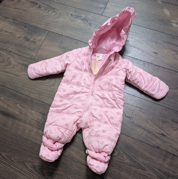 First Impressions Other - First Impressions New Light Pink Heart Snowsuit Size‎ 0-3 Months